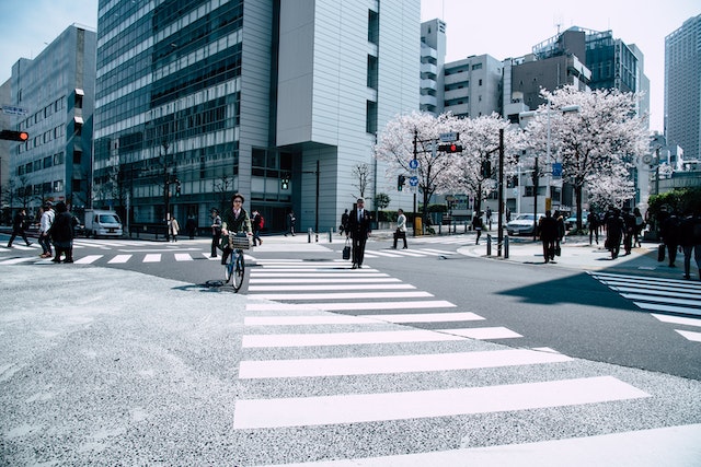 鸡西为何勤工俭学对在日本的留学生的职业生涯至关重要？